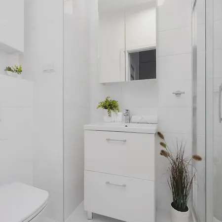 アパート Stylish With Air Conditioning In A Prime Location By Renters *